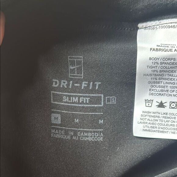 Nike Black and White Skorts Set - Picture 6 of 13